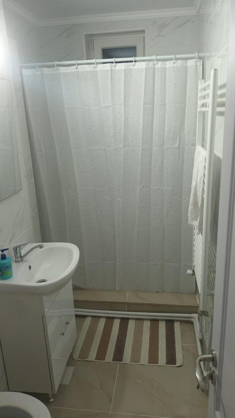 Sorinaapartament Târgu Neamț Esterno foto